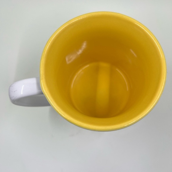 Macy’s Thanksgiving Day Parade 3-D embossed 2005 mug - Picture 3 of 12